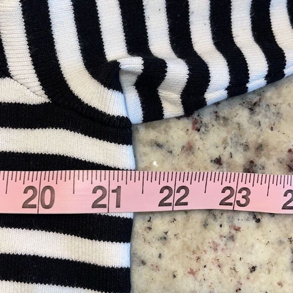 Talbots Scoop Neck Striped Lightweight Sweater Top Size 2XP Black White - Picture 6 of 7